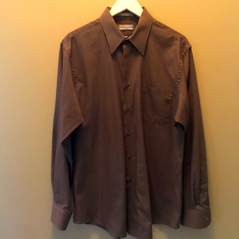 Men’s Van Heusen Fitted long sleeve Dress Shirt Lg